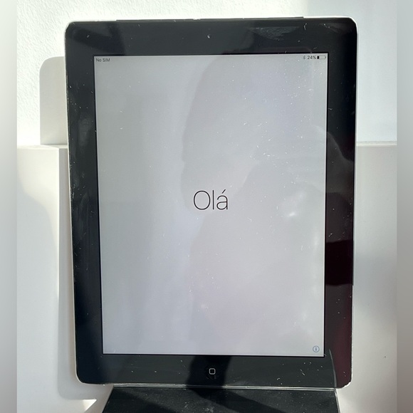 Apple iPad - Picture 4 of 10